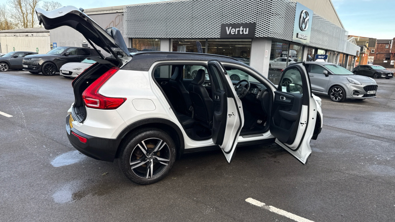 Volvo Xc40 1.5 T4 Recharge PHEV R DESIGN 5dr Auto Estate